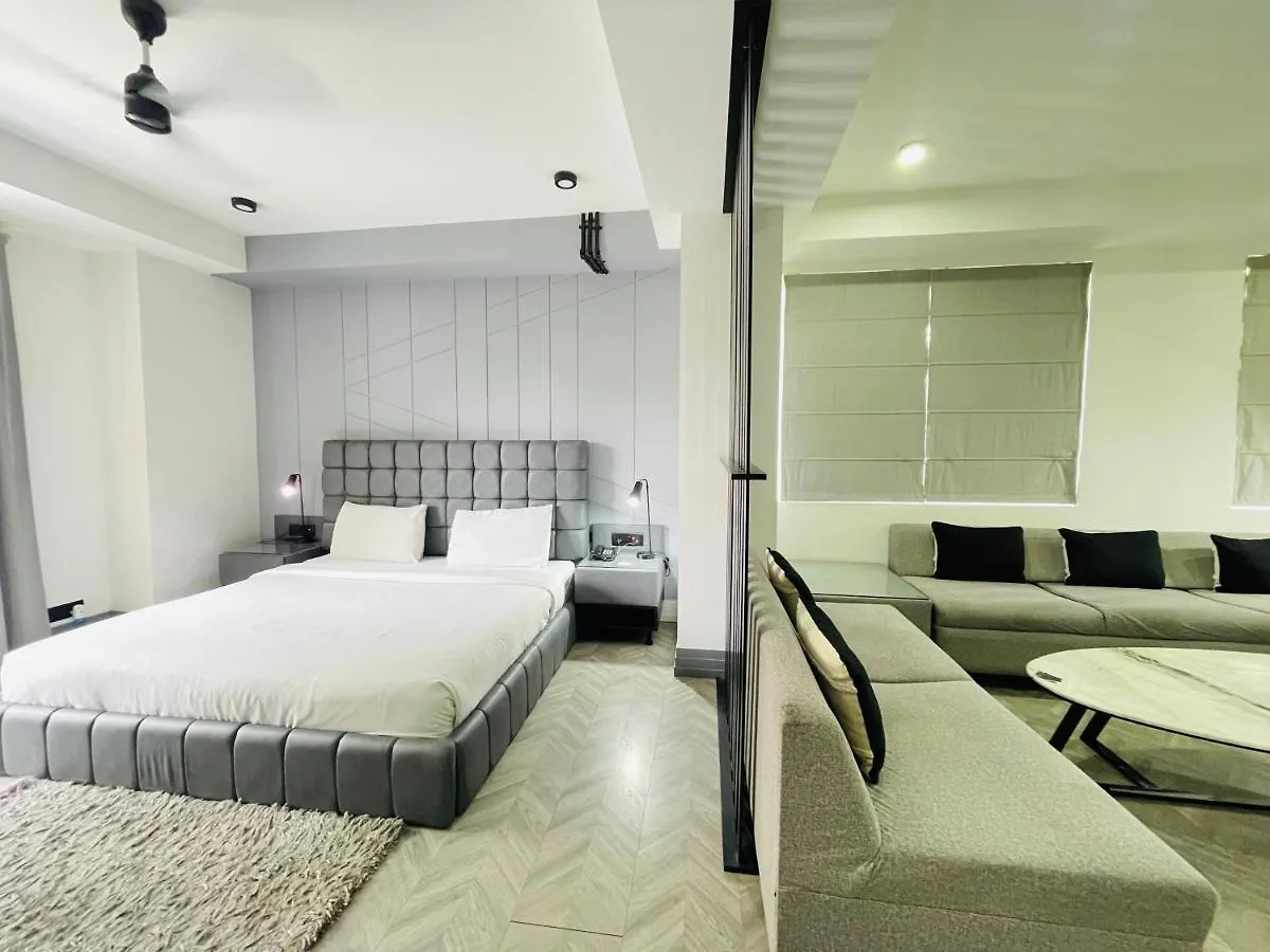 Bedchambers Luxurious Serviced Apartment In Gurgaon