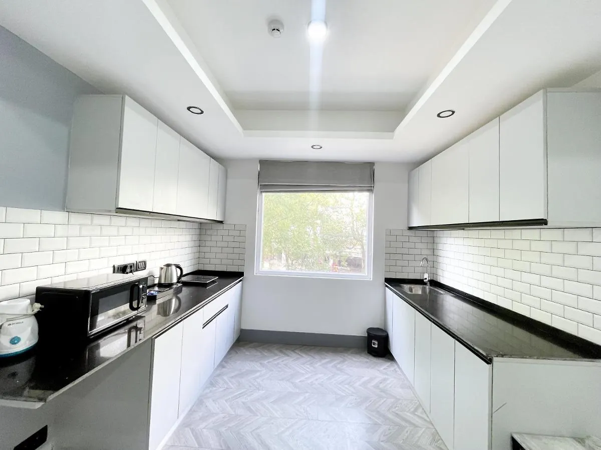 Bedchambers Luxurious Serviced Apartment In Gurgaon