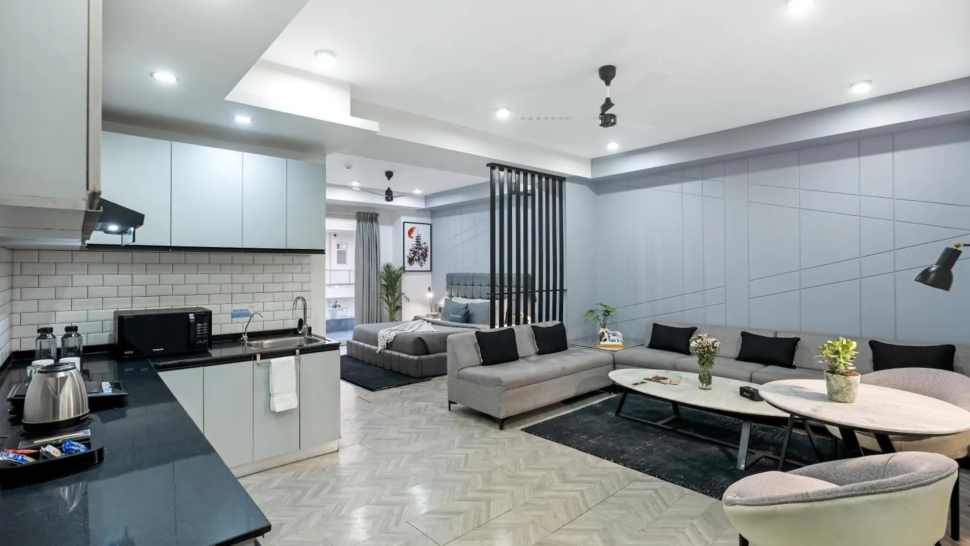 Bedchambers Luxurious Serviced Apartment In גורגאון הודו
