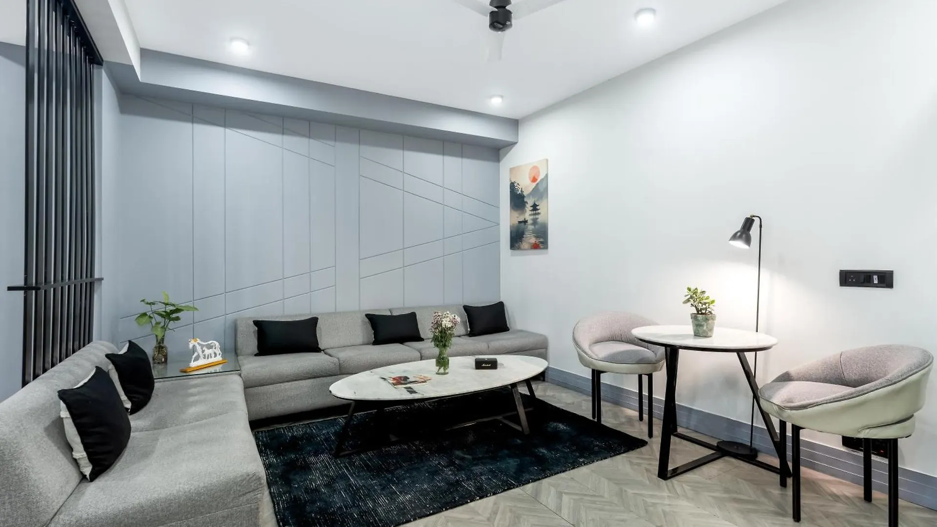 Bedchambers Luxurious Serviced Apartment In גורגאון