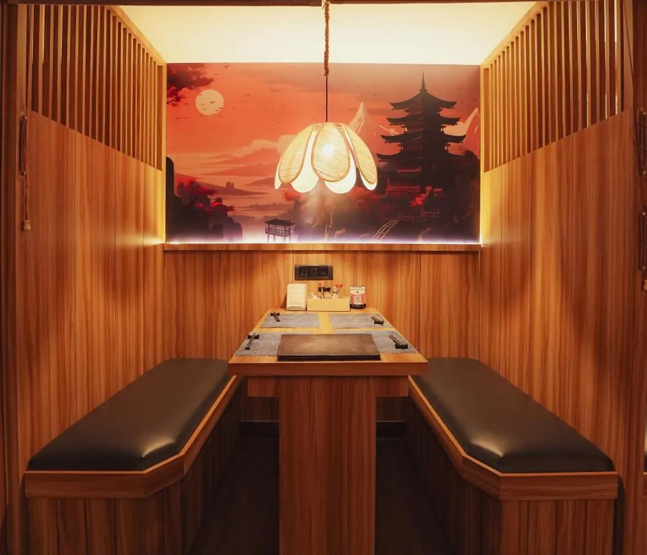 Bedchambers Luxurious Serviced Apartment In Gurgaon
